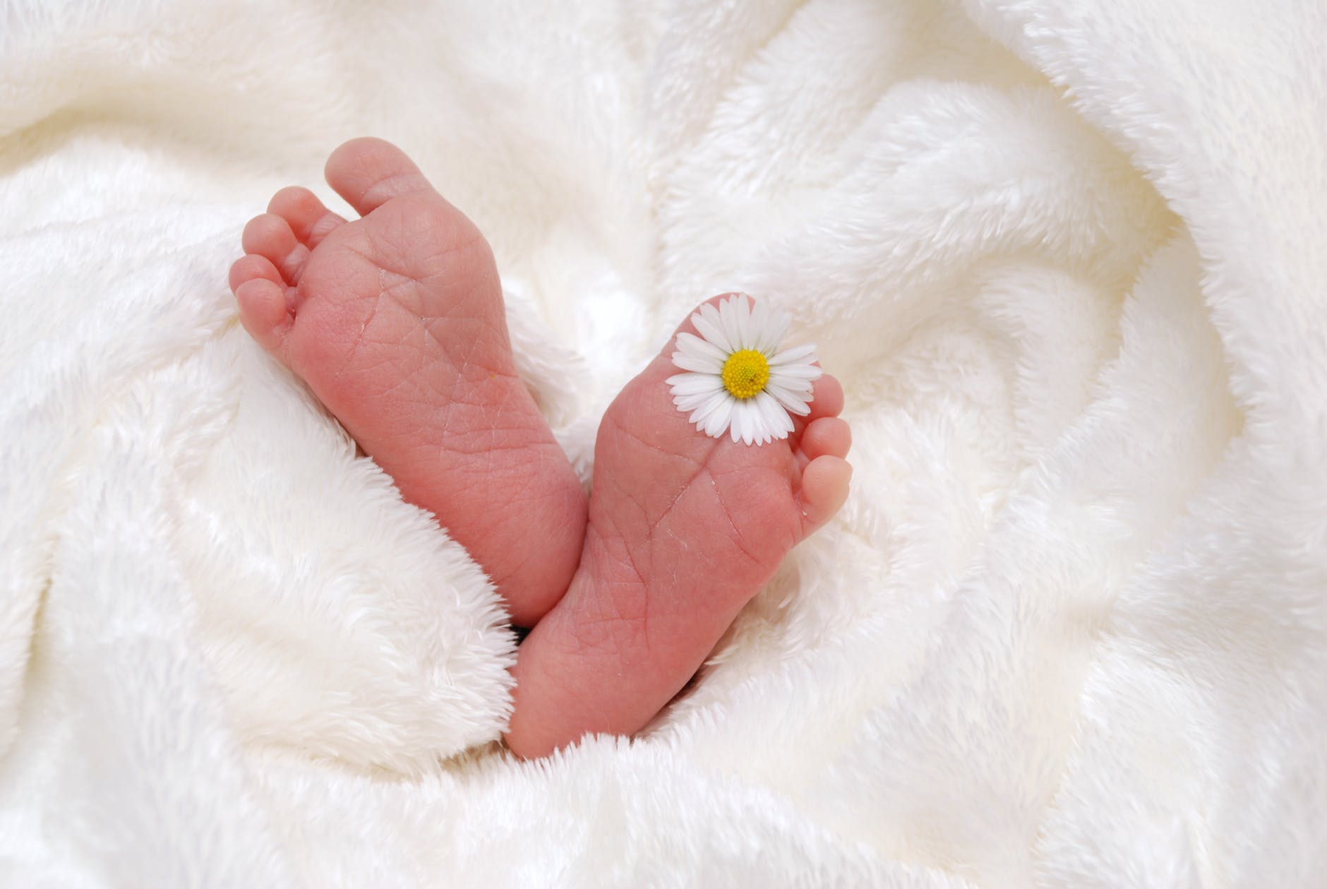 feet cute flower child